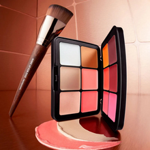 Cargar imagen en el visor de la galería, HD Skin Blush &amp; Glow Palette
